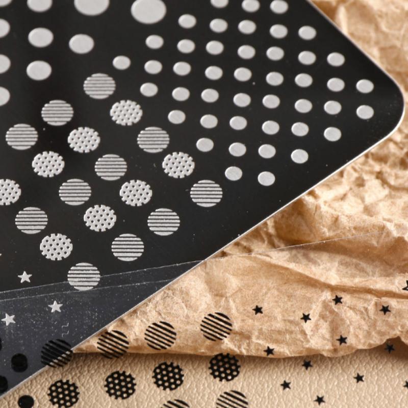 3D Printing Stainless Steel - /Vly/Cute Dotting & Strip Lines Nail